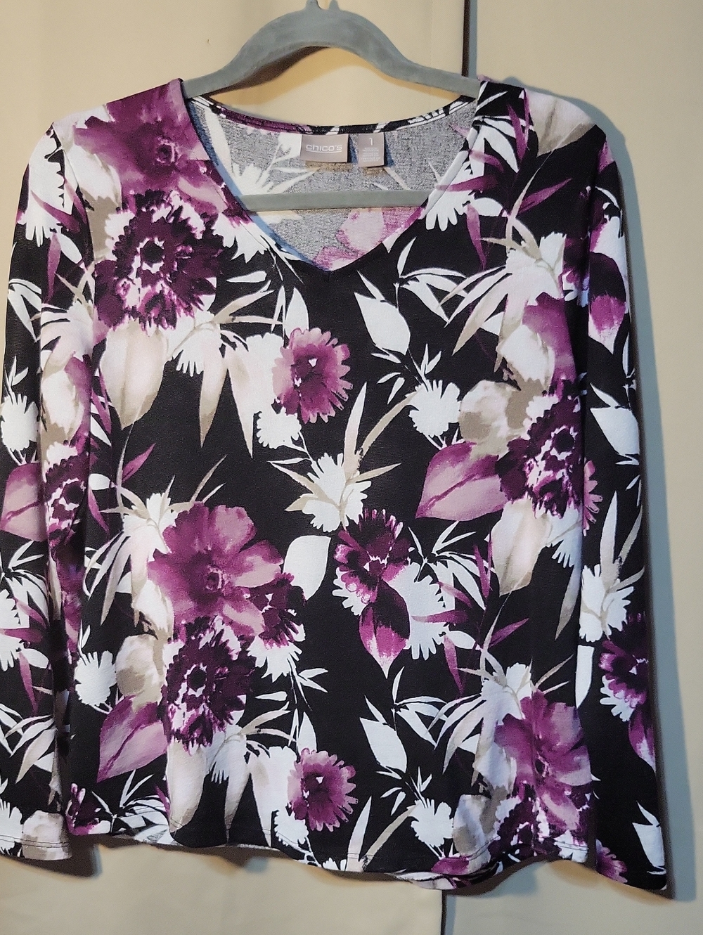 Chico's Black Floral V-Neck Long Sleeve Top - Purple & White Floral